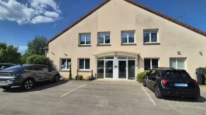 LOCAL D'ACTIVITES - A LOUER MESSIGNY-ET-VANTOUX - Offre immobilière - Arthur Loyd