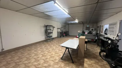Local d'activité / Stockage / Garage d'environ 160 m2 - Secteur Avenue de Laon / Charles Arnould - Offre immobilière - Arthur Loyd