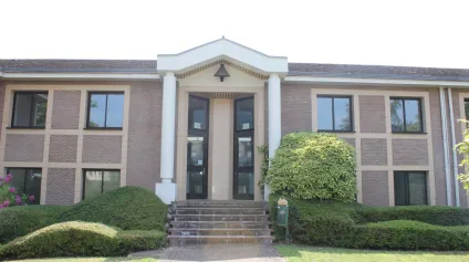 Locaux d'activité à louer à VOISINS LE BRETONNEUX 78960 - Offre immobilière - Arthur Loyd