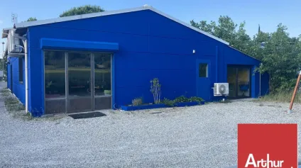 MONTBOUCHER ZONE DE FONTGRAVE - A LOUER - LOCAL COMMERCIAL DE 145 M2 AVEC PARKING - Offre immobilière - Arthur Loyd