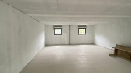 Local d'activités 85 m2, 3 ilets, neuf - Offre immobilière - Arthur Loyd