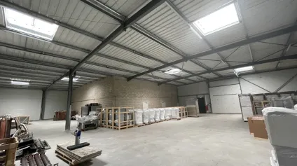 LOCAL D'ACTIVITE RECENT A VENDRE DE 770 M2 A SOISSONS - Offre immobilière - Arthur Loyd
