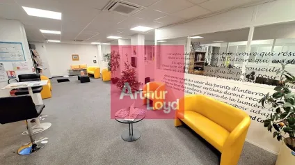 CLERMONT-FERRAND ZI BREZET A LOUER BUREAUX 220 M² - Offre immobilière - Arthur Loyd