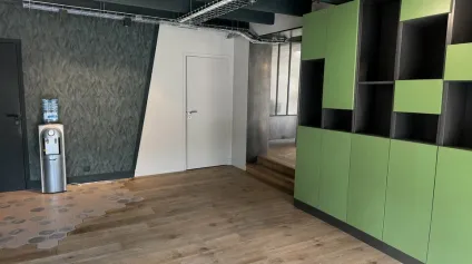 SAINT AVERTIN BUREAUX 100 M² A LOUER 2 PARKINGS - Offre immobilière - Arthur Loyd