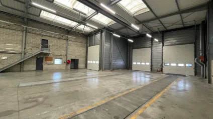 A LOUER LOCAL D'ACTIVITÉ 852 M2 COMPIEGNE - Offre immobilière - Arthur Loyd