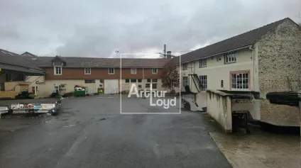 Local professionnel partiellement loué à Vendre - Offre immobilière - Arthur Loyd