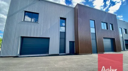 LOCATION LOCAL D'ACTIVITÉ NEUF - VAILHAUQUÈS - ACCÈS POIDS LOURDS & AXES AUTOROUTIERS - Offre immobilière - Arthur Loyd