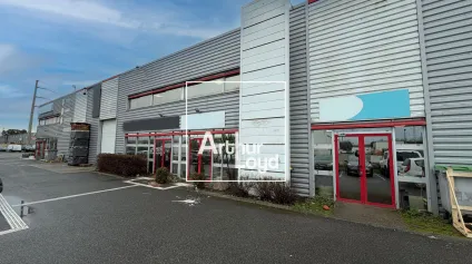 LOCAL D'ACTIVITÉ À LOUER - ENTREE ZI THIBAUD - TOULOUSE - Offre immobilière - Arthur Loyd