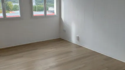 <br />A LOUER -- ZONE SUD LIMOGES -- Bureaux 420 m² accessibles PMR<br /> - Offre immobilière - Arthur Loyd