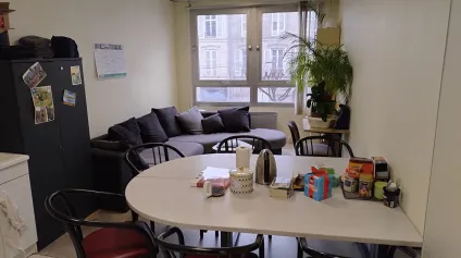 <br />A VENDRE - LIMOGES proche de la gare des bénédictins - Bureaux d'environ 115 m²<br /> - Offre immobilière - Arthur Loyd