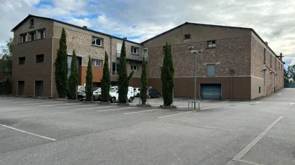 <br />Local commercial Limoges 2 100 m²<br /> - Offre immobilière - Arthur Loyd