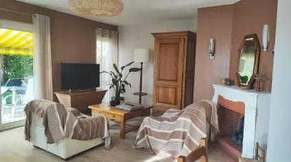 <br />Secteur CUSSAC - Maison + local commercial<br /> - Offre immobilière - Arthur Loyd