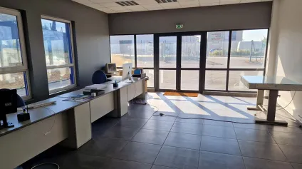 <br />A VENDRE - LIMOGES - LOCAL D'ACTIVITE DE 1 280 M²<br /> - Offre immobilière - Arthur Loyd