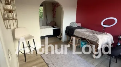 <br />Local Professionnel - À louer - Caen<br /> - Offre immobilière - Arthur Loyd
