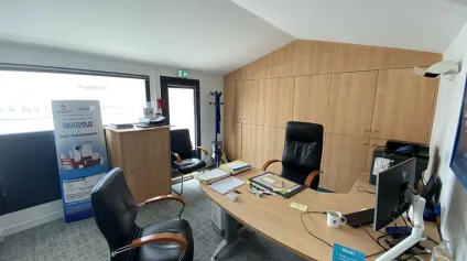 <br />Local commercial à louer 105 m² Châtelaillon-Plage, axe passant et visibilité<br /> - Offre immobilière - Arthur Loyd