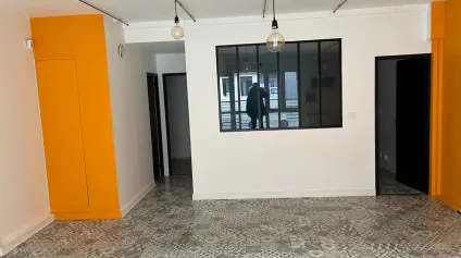<br />A louer Bureaux La Rochelle-GABUT 96 m²<br /> - Offre immobilière - Arthur Loyd