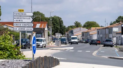 <br />A louer Local commercial La Jarne 109m²<br /> - Offre immobilière - Arthur Loyd