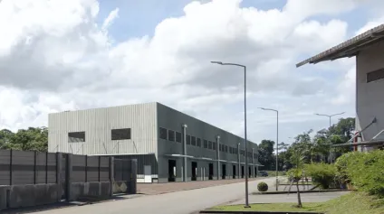 A LOUER Entrepôt / local industriel zone Terca 180 m2 - Offre immobilière - Arthur Loyd