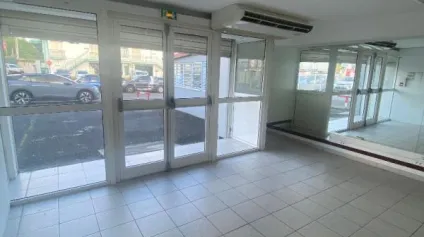 Local commercial 270 m2 Le Lamentin - Offre immobilière - Arthur Loyd