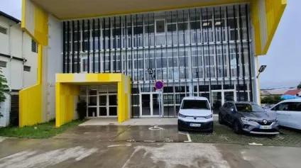 A LOUER - Local Commercial / Bureaux 343 m2 - MONTABO - Offre immobilière - Arthur Loyd