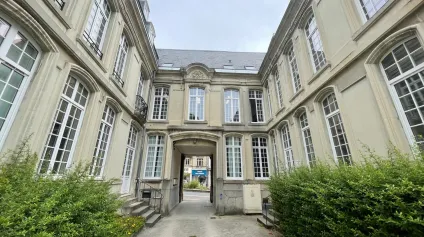 BUREAUX DE STANDING À LOUER - 80 M2 - SAINT-QUENTIN. - Offre immobilière - Arthur Loyd