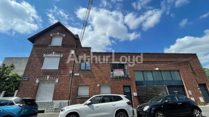 Bureaux à louer à Lille espaces lumineux avec patios et accès facilité - Offre immobilière - Arthur Loyd
