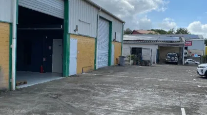 Local d'activités ou entrepot 170 m2, Zac Les Coteaux, rénové - Offre immobilière - Arthur Loyd