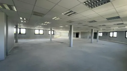 Bureaux récents à louer à partir de 250 m² à Alixan, gare TGV Valence - Offre immobilière - Arthur Loyd