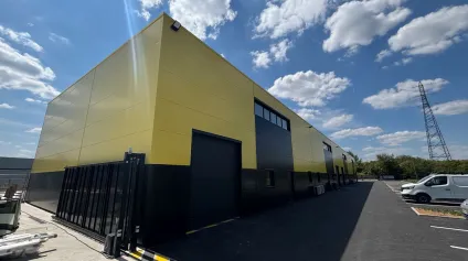 Locaux d'activité à louer à GRAND COURONNE 76530 - Offre immobilière - Arthur Loyd