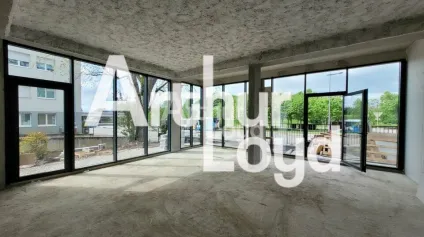 Emplacement Commercial n°1 - Pringy - Offre immobilière - Arthur Loyd
