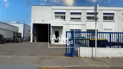 LOCAL D'ACTIVITÉ INDÉPENDANT À LOUER - 653 m² - TOULOUSE SUD-EST - DÉPÔT AVEC PONT ROULANT & ACCÈS POIDS LOURDS - Offre immobilière - Arthur Loyd