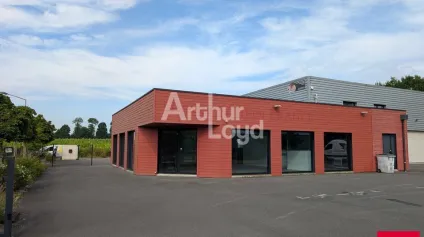 LA CHAPELLE DES FOUGERETZ - LOCAL COMMERCIAL A LOUER - Offre immobilière - Arthur Loyd