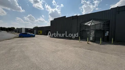 2 cellules commerciales à Louer - Offre immobilière - Arthur Loyd