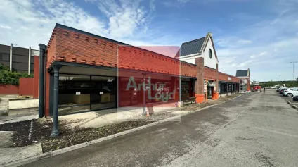 Location Local Commercial 209 m² à Pont-Sainte-Marie  Emplacement Premium MacArthur Glen - Offre immobilière - Arthur Loyd