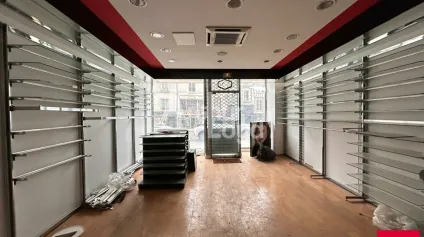 BLOIS - VENTE LOCAL COMMERCIAL DE 76,75 M² - CENTRE VILLE - Offre immobilière - Arthur Loyd