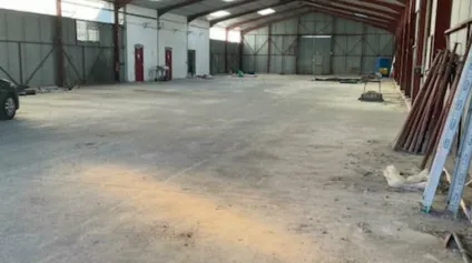 Location Local d'Activité - 850 m2 - avec beaucoup de potentiel !! - Offre immobilière - Arthur Loyd