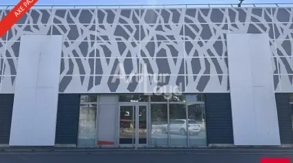 Belle visibilité - Cellule d'activité à vendre à RENNES - Offre immobilière - Arthur Loyd