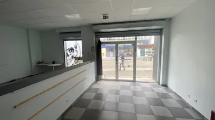 A VENDRE A LOUER LOCAL COMMERCIAL 108 JEAN JAURES BREST - Offre immobilière - Arthur Loyd