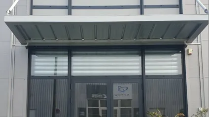 A LOUER - MONTELIMAR ZONE DU MEYROL - LOCAL DE COMMERCE OU D'ACTIVITE DE 175 m2 AVEC PLACES DE PARKING PRIVATIVES - Offre immobilière - Arthur Loyd