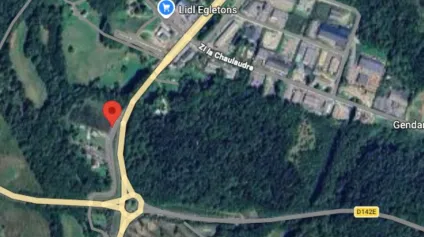 Terrain en angle de rond-point proche sortie autoroute - Offre immobilière - Arthur Loyd