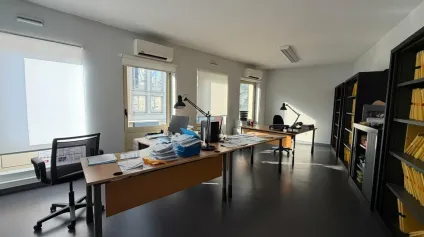 Bureaux à l'achat de 211 m² en excellent état  Centre-ville de Poitiers, proche de la gare - Offre immobilière - Arthur Loyd