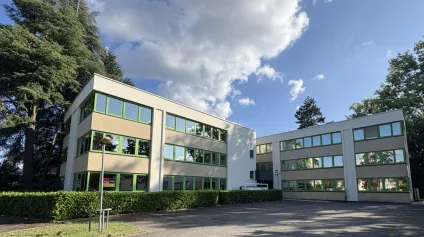 Bureaux lumineux au sud d'Orléans - accès immédiat RD2020 - A louer ou à vendre 157 m2 ! - Offre immobilière - Arthur Loyd
