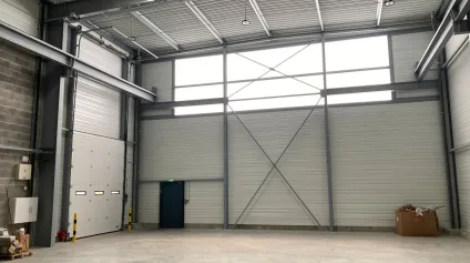 CELLULE D'ACTIVITE A LOUER - 315 M² - GUIPAVAS - Offre immobilière - Arthur Loyd