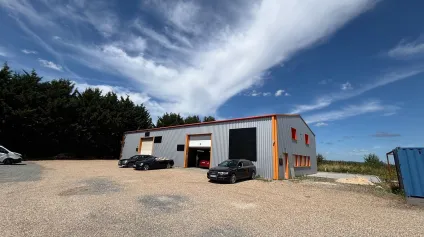 A vendre - Batiment d'activité d'env. 600 m2 - Offre immobilière - Arthur Loyd