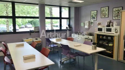 Bureaux à louer à Lille open space et bureaux cloisonnés secteur dynamique - Offre immobilière - Arthur Loyd