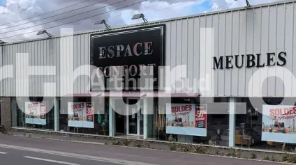Local commercial à vendre à Cambrai - Grande surface avec visibilité exceptionnelle sur axe passant - Offre immobilière - Arthur Loyd