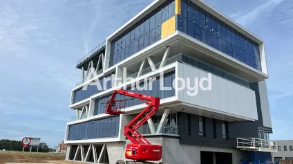 <br />BUREAUX - À LOUER - BRETTEVILLE-SUR-ODON<br /> - Offre immobilière - Arthur Loyd