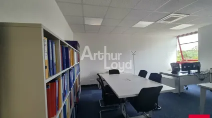 ANGERS LAC DE MAINE BUREAUX DE 107 m² A LOUER - Offre immobilière - Arthur Loyd