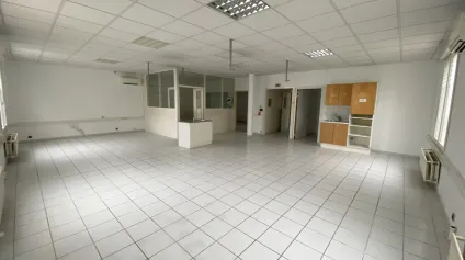 200m² de bureaux à vendre ou à louer SALON DE PROVENCE - Offre immobilière - Arthur Loyd