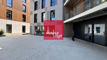 LOCAUX COMMERCIAUX - RESTAURATION - 405 m² À LOUER - Offre immobilière - Arthur Loyd